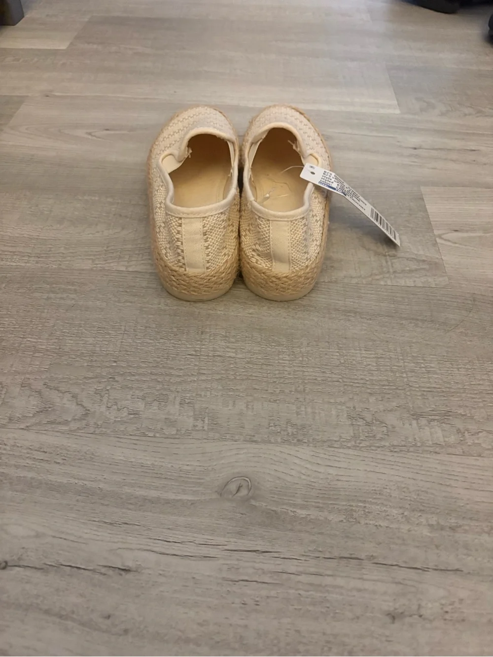 *NWT* ESPRIT Women’s Slip-On Crochet Espadrille - Cream